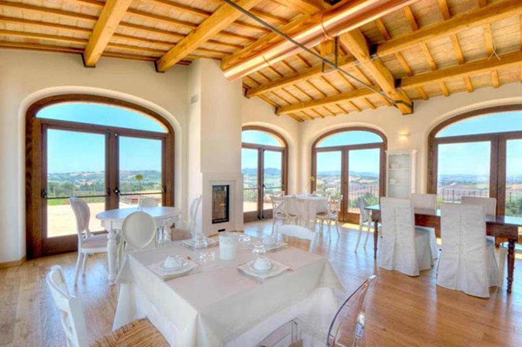 Villa Coralia Agriturismo โอซิโม ภายนอก รูปภาพ
