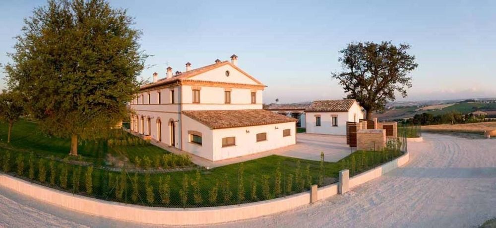 Villa Coralia Agriturismo โอซิโม ภายนอก รูปภาพ