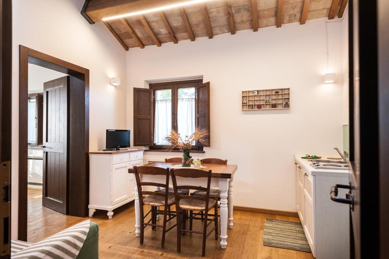 Villa Coralia Agriturismo โอซิโม ภายนอก รูปภาพ